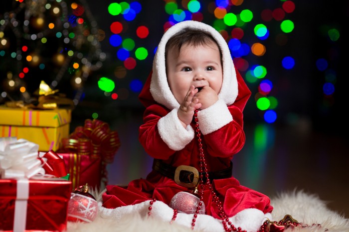 Immagini Bimbi E Natale.Giocattoli Oggetti Ed Abiti Natalizi E Se Li Vendessi